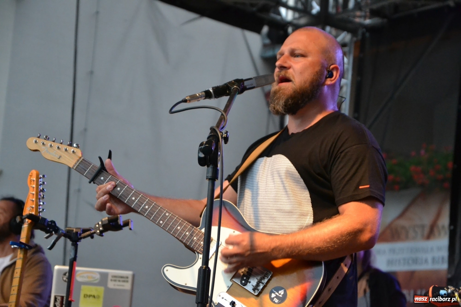 Zdjęcie w galerii na portalu naszraciborz.pl: Mate.O na zamku w Raciborzu FOTOREPORTAŻ  wiadomości z regionu