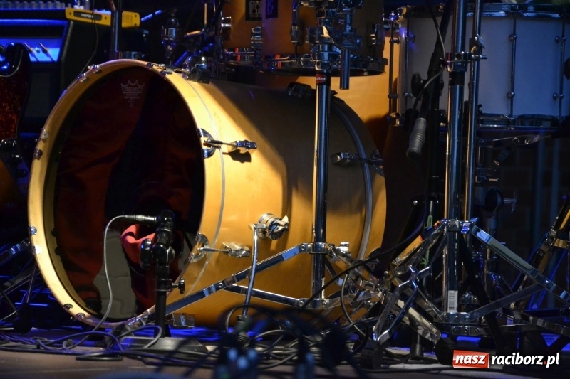 Zdjęcie w galerii na portalu naszraciborz.pl: Mate.O na zamku w Raciborzu FOTOREPORTAŻ  wiadomości z regionu