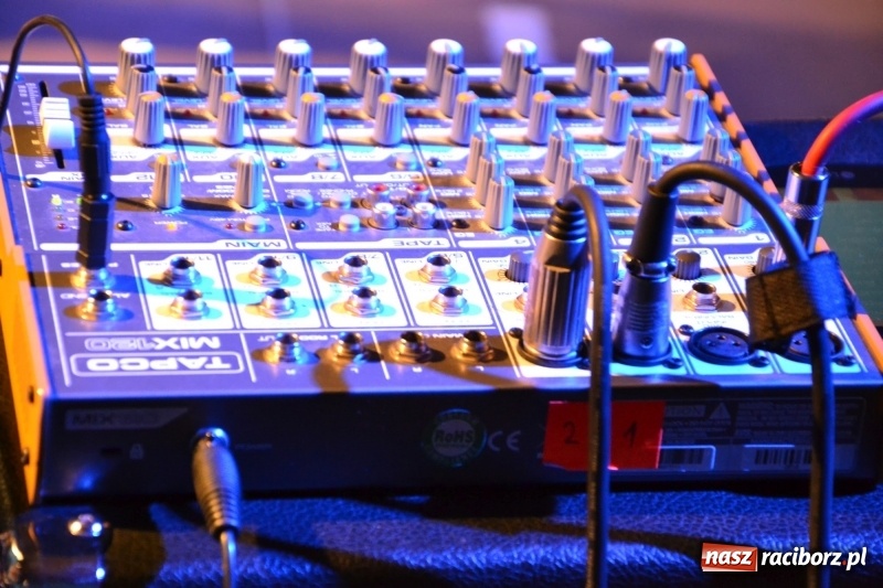 Zdjęcie w galerii na portalu naszraciborz.pl: Mate.O na zamku w Raciborzu FOTOREPORTAŻ  wiadomości z regionu