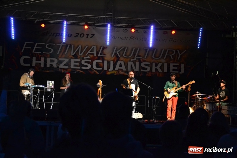 Zdjęcie w galerii na portalu naszraciborz.pl: Mate.O na zamku w Raciborzu FOTOREPORTAŻ  wiadomości z regionu