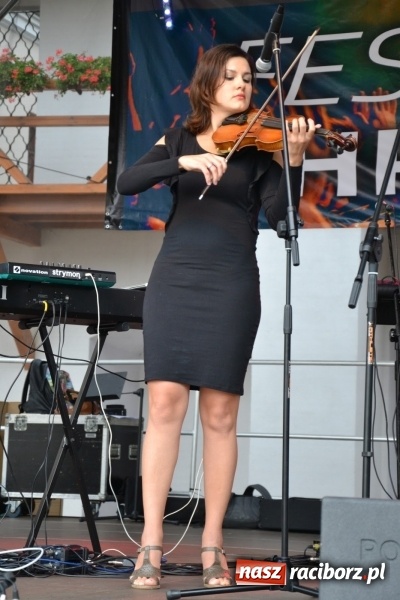 Zdjęcie w galerii na portalu naszraciborz.pl: Mate.O na zamku w Raciborzu FOTOREPORTAŻ  wiadomości z regionu