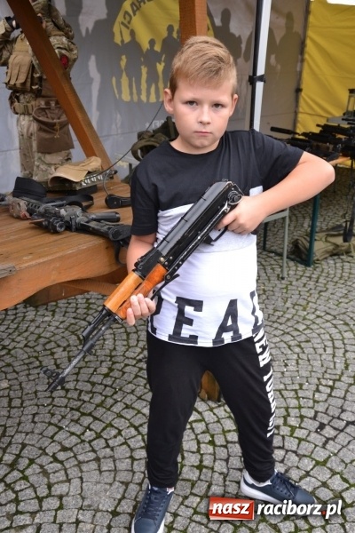 Zdjęcie w galerii na portalu naszraciborz.pl: Mate.O na zamku w Raciborzu FOTOREPORTAŻ  wiadomości z regionu