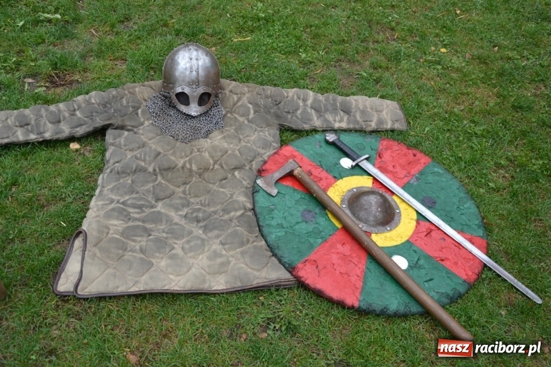 Zdjęcie w galerii na portalu naszraciborz.pl: Mate.O na zamku w Raciborzu FOTOREPORTAŻ  wiadomości z regionu