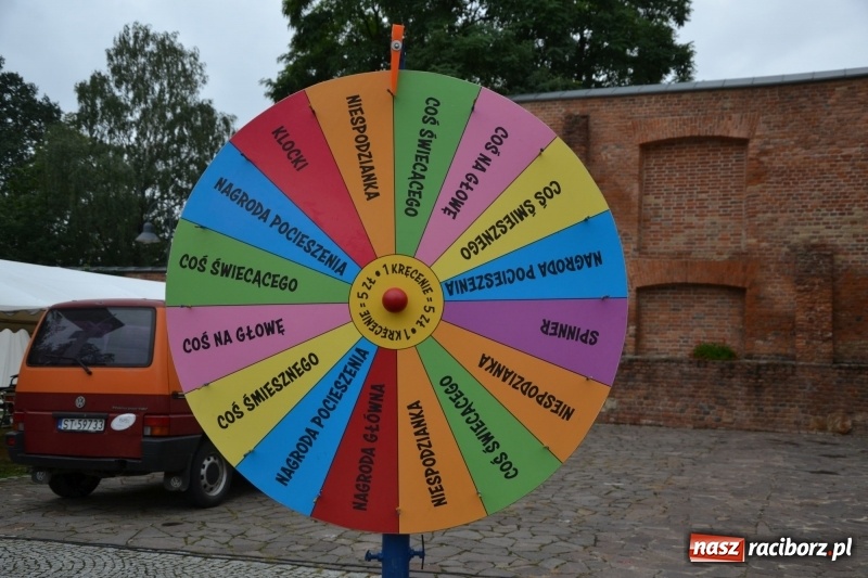 Zdjęcie w galerii na portalu naszraciborz.pl: Mate.O na zamku w Raciborzu FOTOREPORTAŻ  wiadomości z regionu