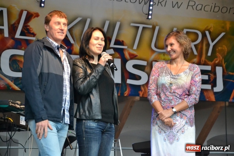 Zdjęcie w galerii na portalu naszraciborz.pl: Mate.O na zamku w Raciborzu FOTOREPORTAŻ  wiadomości z regionu