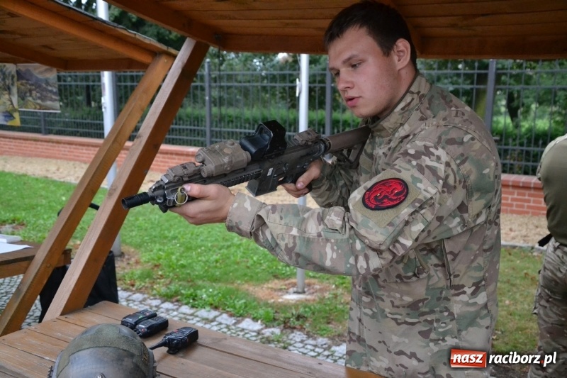Zdjęcie w galerii na portalu naszraciborz.pl: Mate.O na zamku w Raciborzu FOTOREPORTAŻ  wiadomości z regionu