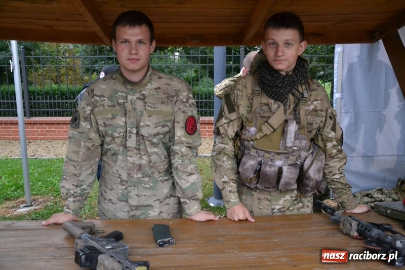 Zdjęcie w galerii na portalu naszraciborz.pl: Mate.O na zamku w Raciborzu FOTOREPORTAŻ  wiadomości z regionu