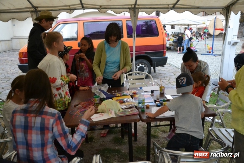 Zdjęcie w galerii na portalu naszraciborz.pl: Mate.O na zamku w Raciborzu FOTOREPORTAŻ  wiadomości z regionu