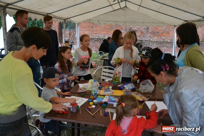 Zdjęcie w galerii na portalu naszraciborz.pl: Mate.O na zamku w Raciborzu FOTOREPORTAŻ  wiadomości z regionu