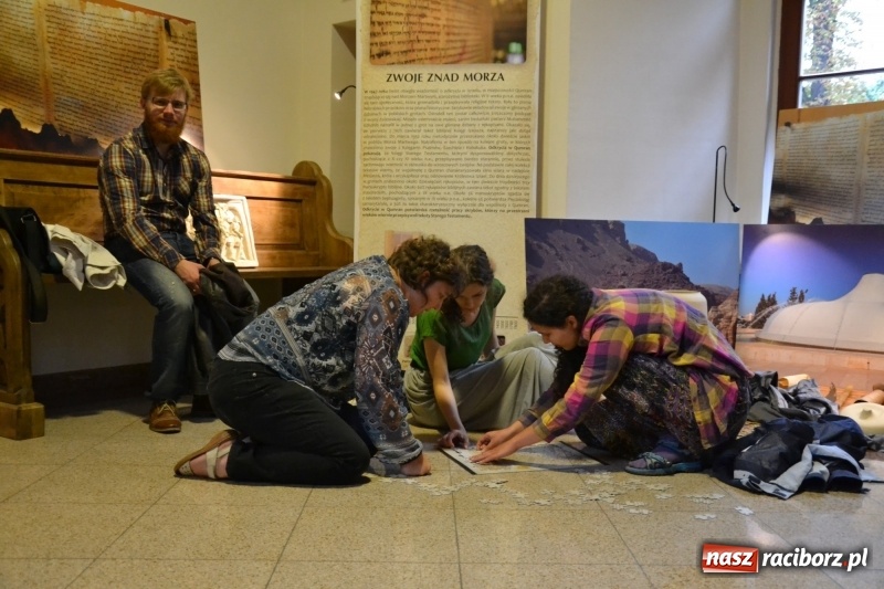 Zdjęcie w galerii na portalu naszraciborz.pl: Mate.O na zamku w Raciborzu FOTOREPORTAŻ  wiadomości z regionu