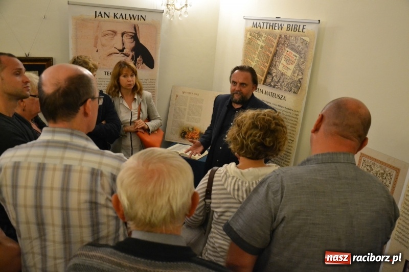 Zdjęcie w galerii na portalu naszraciborz.pl: Mate.O na zamku w Raciborzu FOTOREPORTAŻ  wiadomości z regionu