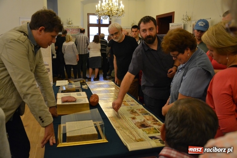 Zdjęcie w galerii na portalu naszraciborz.pl: Mate.O na zamku w Raciborzu FOTOREPORTAŻ  wiadomości z regionu