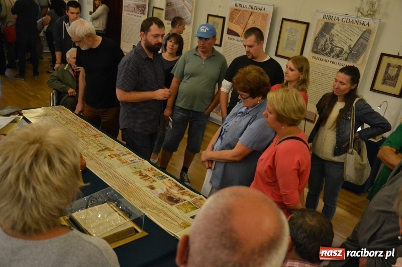 Zdjęcie w galerii na portalu naszraciborz.pl: Mate.O na zamku w Raciborzu FOTOREPORTAŻ  wiadomości z regionu