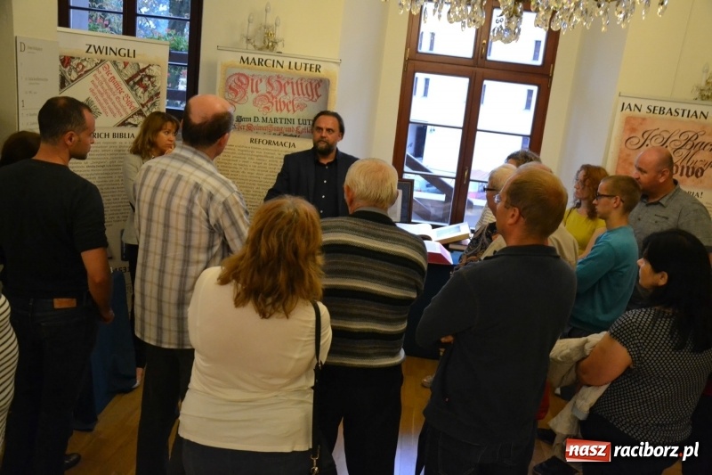 Zdjęcie w galerii na portalu naszraciborz.pl: Mate.O na zamku w Raciborzu FOTOREPORTAŻ  wiadomości z regionu