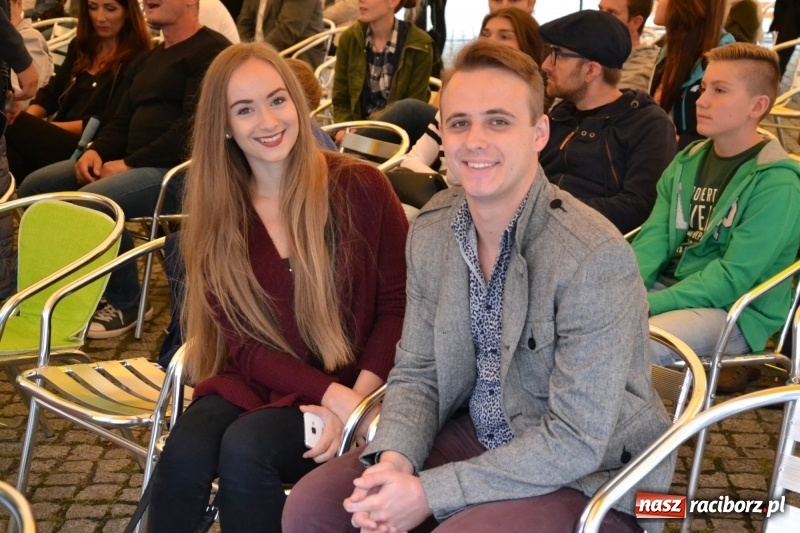 Zdjęcie w galerii na portalu naszraciborz.pl: Mate.O na zamku w Raciborzu FOTOREPORTAŻ  wiadomości z regionu