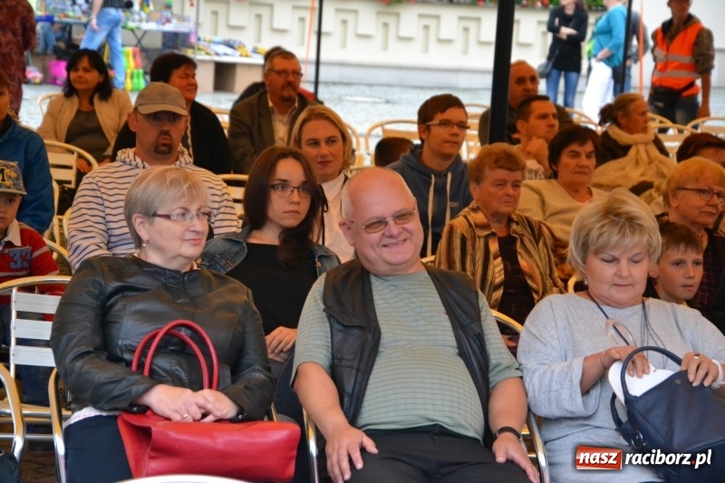 Zdjęcie w galerii na portalu naszraciborz.pl: Mate.O na zamku w Raciborzu FOTOREPORTAŻ  wiadomości z regionu