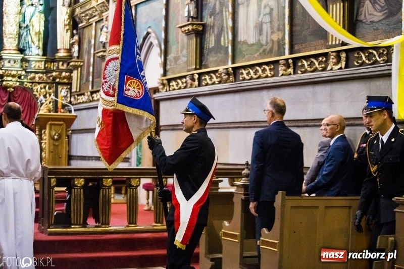 Zdjęcie w galerii na portalu naszraciborz.pl: Msza św. za poległych strażaków i NSZZ Solidarność  wiadomości z regionu