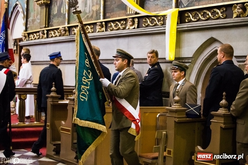 Zdjęcie w galerii na portalu naszraciborz.pl: Msza św. za poległych strażaków i NSZZ Solidarność  wiadomości z regionu
