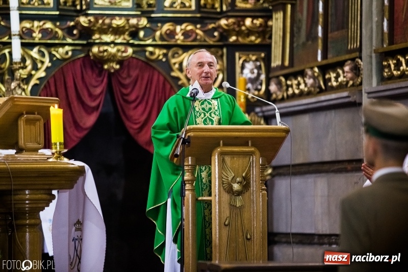Zdjęcie w galerii na portalu naszraciborz.pl: Msza św. za poległych strażaków i NSZZ Solidarność  wiadomości z regionu