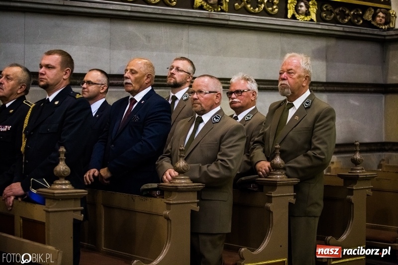 Zdjęcie w galerii na portalu naszraciborz.pl: Msza św. za poległych strażaków i NSZZ Solidarność  wiadomości z regionu