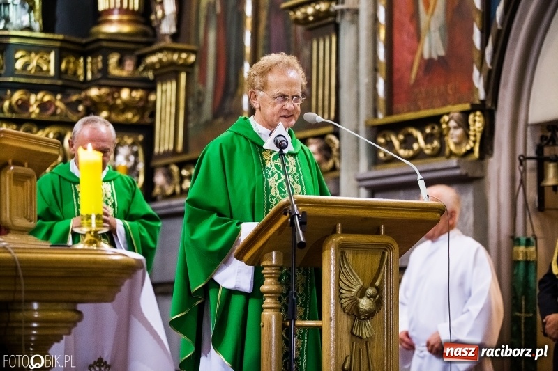 Zdjęcie w galerii na portalu naszraciborz.pl: Msza św. za poległych strażaków i NSZZ Solidarność  wiadomości z regionu
