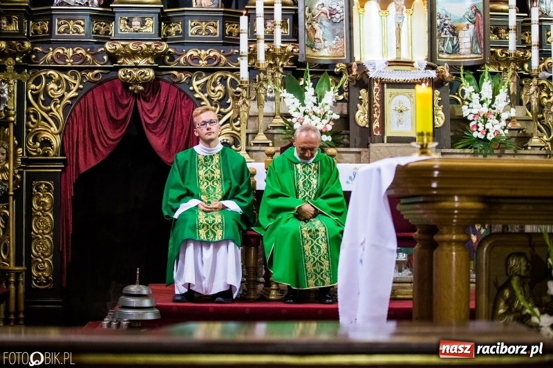 Zdjęcie w galerii na portalu naszraciborz.pl: Msza św. za poległych strażaków i NSZZ Solidarność  wiadomości z regionu