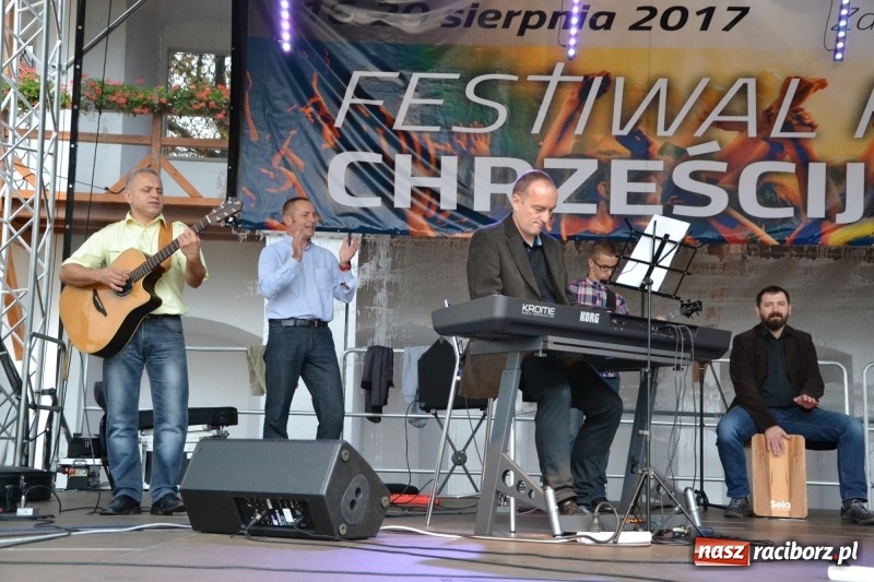 Zdjęcie w galerii na portalu naszraciborz.pl: Koncert uwielbienia kończy Festiwal Kultury Chrześcijańskiej w Raciborzu wiadomości z regionu