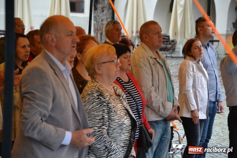 Zdjęcie w galerii na portalu naszraciborz.pl: Koncert uwielbienia kończy Festiwal Kultury Chrześcijańskiej w Raciborzu wiadomości z regionu