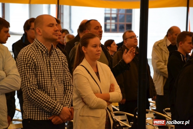 Zdjęcie w galerii na portalu naszraciborz.pl: Koncert uwielbienia kończy Festiwal Kultury Chrześcijańskiej w Raciborzu wiadomości z regionu