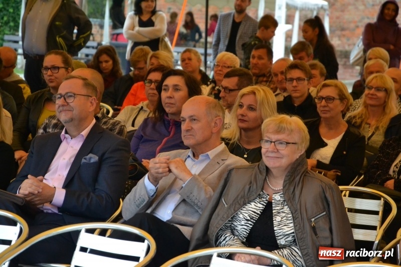 Zdjęcie w galerii na portalu naszraciborz.pl: Koncert uwielbienia kończy Festiwal Kultury Chrześcijańskiej w Raciborzu wiadomości z regionu