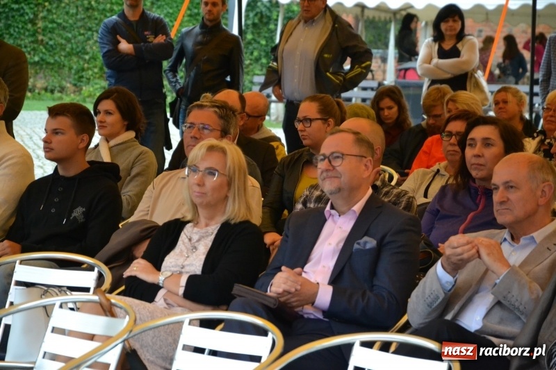 Zdjęcie w galerii na portalu naszraciborz.pl: Koncert uwielbienia kończy Festiwal Kultury Chrześcijańskiej w Raciborzu wiadomości z regionu