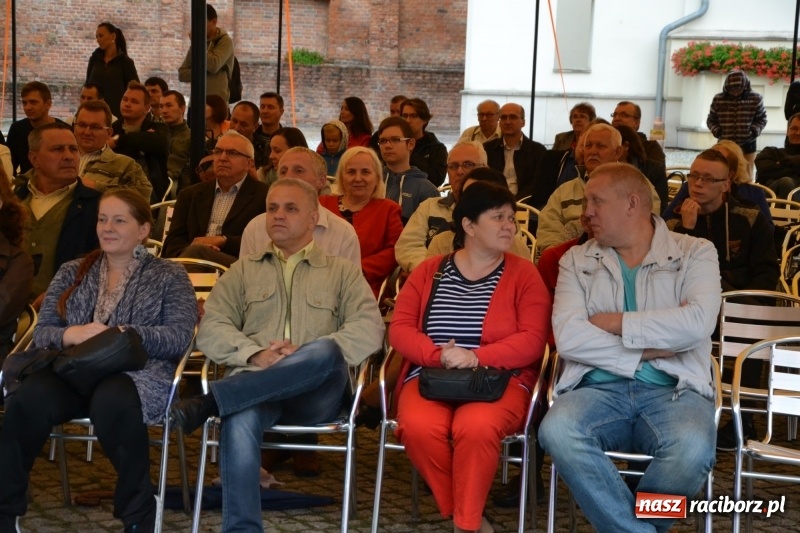 Zdjęcie w galerii na portalu naszraciborz.pl: Koncert uwielbienia kończy Festiwal Kultury Chrześcijańskiej w Raciborzu wiadomości z regionu