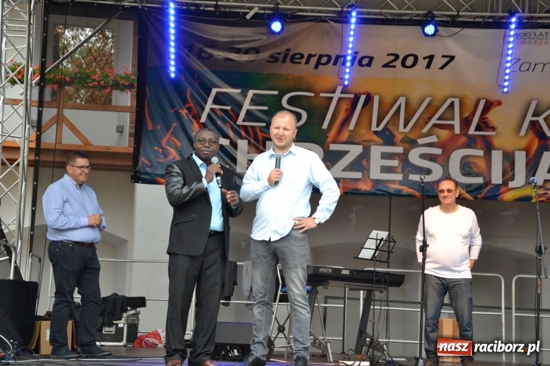 Zdjęcie w galerii na portalu naszraciborz.pl: Koncert uwielbienia kończy Festiwal Kultury Chrześcijańskiej w Raciborzu wiadomości z regionu