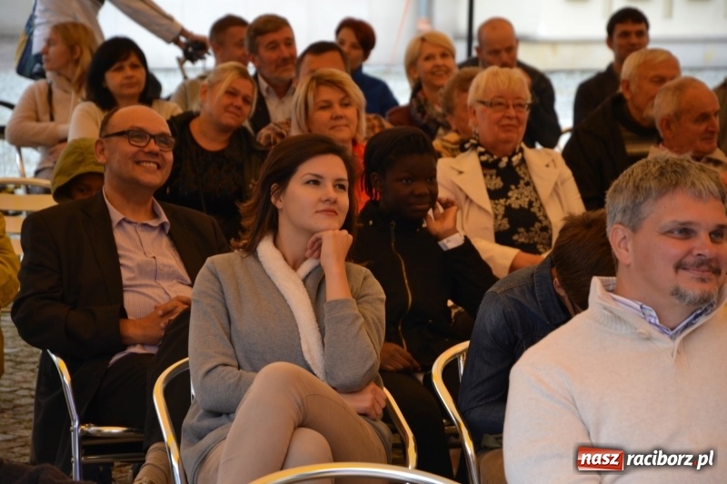 Zdjęcie w galerii na portalu naszraciborz.pl: Koncert uwielbienia kończy Festiwal Kultury Chrześcijańskiej w Raciborzu wiadomości z regionu