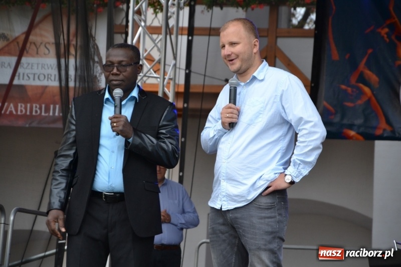 Zdjęcie w galerii na portalu naszraciborz.pl: Koncert uwielbienia kończy Festiwal Kultury Chrześcijańskiej w Raciborzu wiadomości z regionu