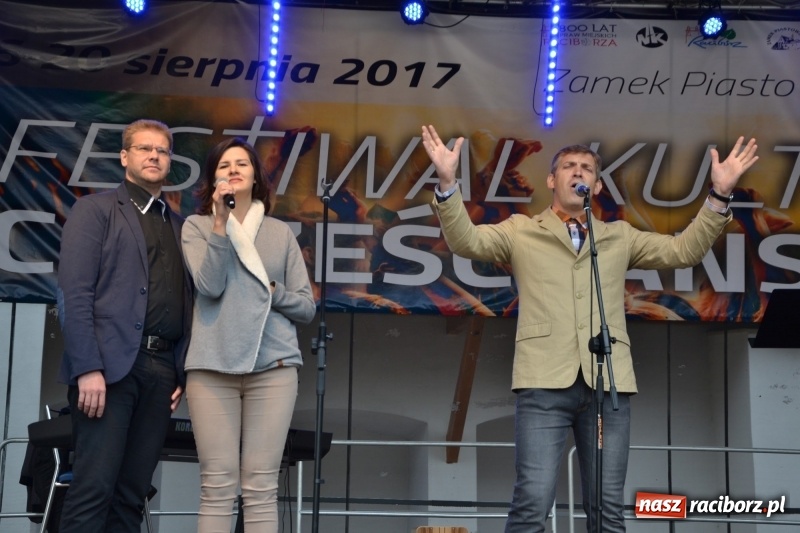 Zdjęcie w galerii na portalu naszraciborz.pl: Koncert uwielbienia kończy Festiwal Kultury Chrześcijańskiej w Raciborzu wiadomości z regionu