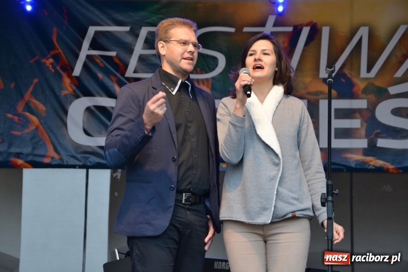 Zdjęcie w galerii na portalu naszraciborz.pl: Koncert uwielbienia kończy Festiwal Kultury Chrześcijańskiej w Raciborzu wiadomości z regionu