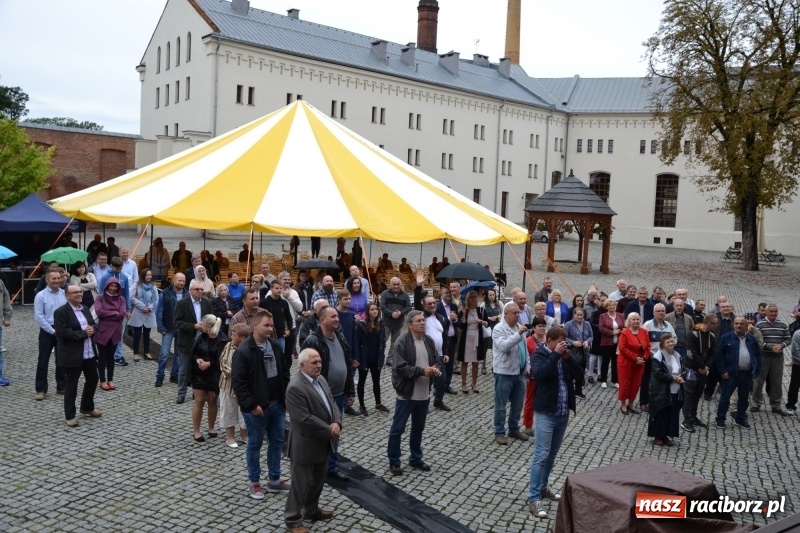 Zdjęcie w galerii na portalu naszraciborz.pl: Koncert uwielbienia kończy Festiwal Kultury Chrześcijańskiej w Raciborzu wiadomości z regionu