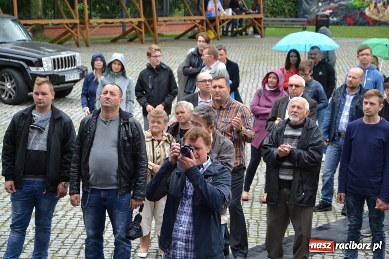 Zdjęcie w galerii na portalu naszraciborz.pl: Koncert uwielbienia kończy Festiwal Kultury Chrześcijańskiej w Raciborzu wiadomości z regionu