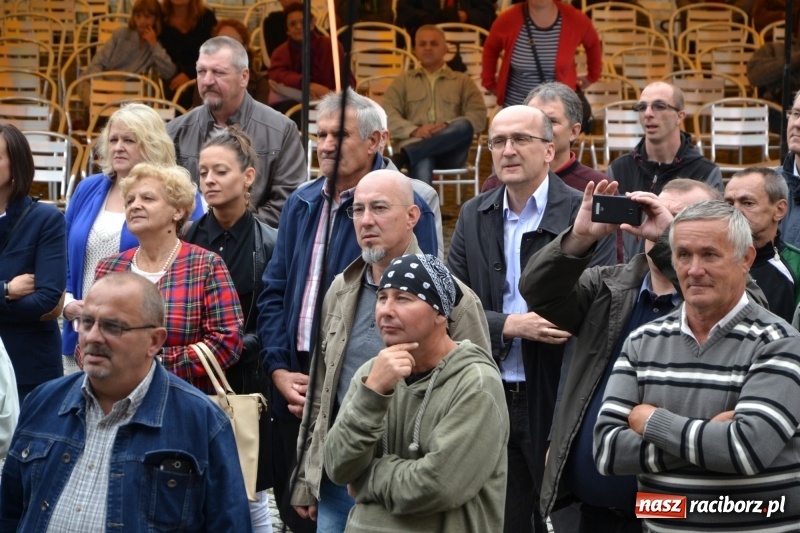 Zdjęcie w galerii na portalu naszraciborz.pl: Koncert uwielbienia kończy Festiwal Kultury Chrześcijańskiej w Raciborzu wiadomości z regionu