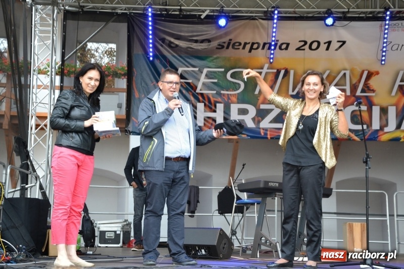 Zdjęcie w galerii na portalu naszraciborz.pl: Koncert uwielbienia kończy Festiwal Kultury Chrześcijańskiej w Raciborzu wiadomości z regionu