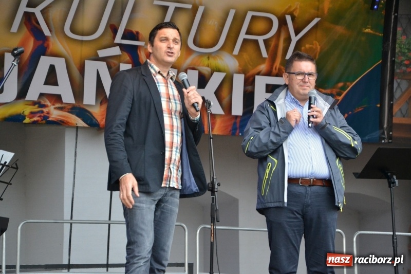 Zdjęcie w galerii na portalu naszraciborz.pl: Koncert uwielbienia kończy Festiwal Kultury Chrześcijańskiej w Raciborzu wiadomości z regionu