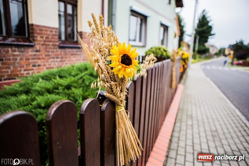 Zdjęcie w galerii na portalu naszraciborz.pl: Cyprzanów dziękował za tegoroczne plony wiadomości z regionu