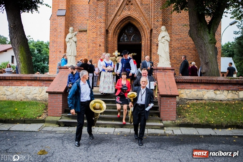 Zdjęcie w galerii na portalu naszraciborz.pl: Cyprzanów dziękował za tegoroczne plony wiadomości z regionu