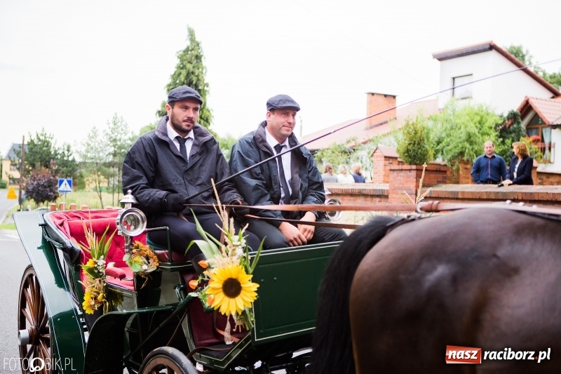 Zdjęcie w galerii na portalu naszraciborz.pl: Cyprzanów dziękował za tegoroczne plony wiadomości z regionu
