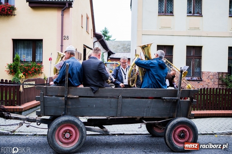Zdjęcie w galerii na portalu naszraciborz.pl: Cyprzanów dziękował za tegoroczne plony wiadomości z regionu