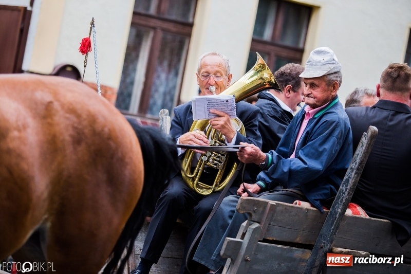 Zdjęcie w galerii na portalu naszraciborz.pl: Cyprzanów dziękował za tegoroczne plony wiadomości z regionu