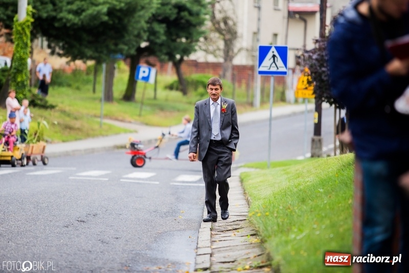 Zdjęcie w galerii na portalu naszraciborz.pl: Cyprzanów dziękował za tegoroczne plony wiadomości z regionu