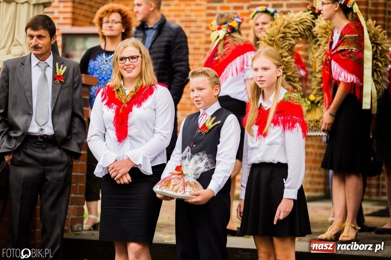 Zdjęcie w galerii na portalu naszraciborz.pl: Cyprzanów dziękował za tegoroczne plony wiadomości z regionu