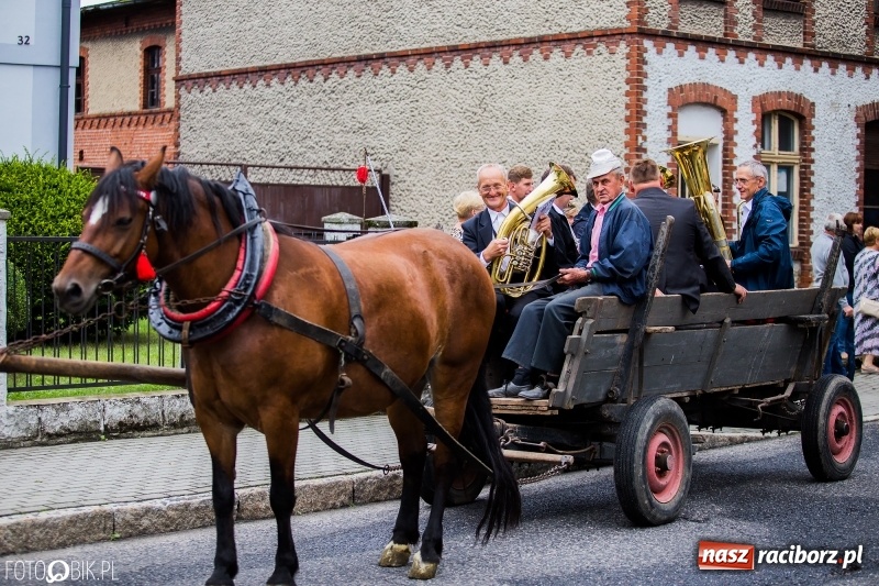 Zdjęcie w galerii na portalu naszraciborz.pl: Cyprzanów dziękował za tegoroczne plony wiadomości z regionu